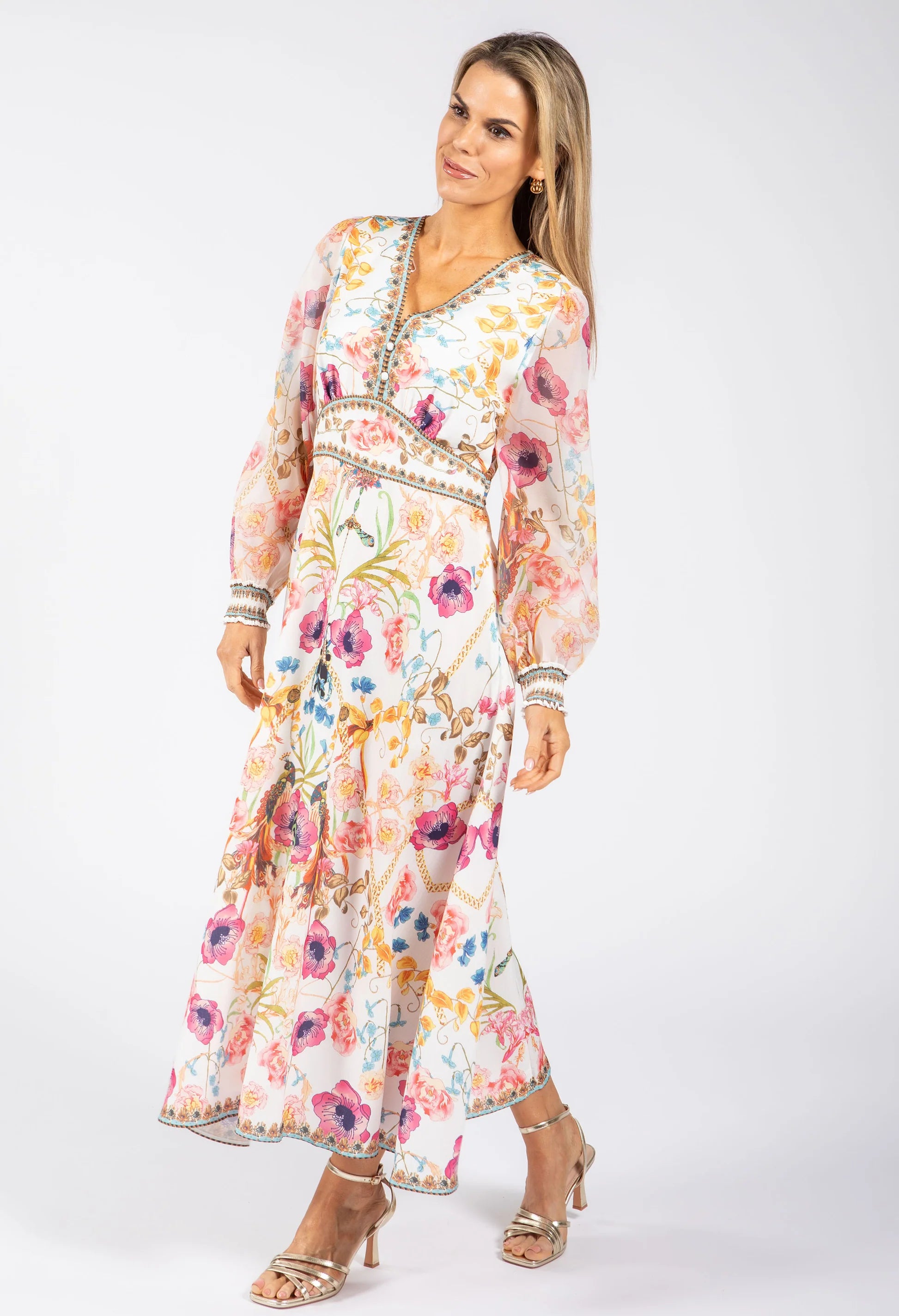 Vestito Serena - con ricami e disegni floreali